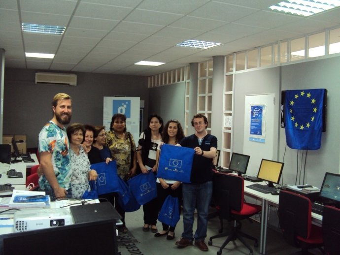 Participantes en una de las actividades en Villafranca