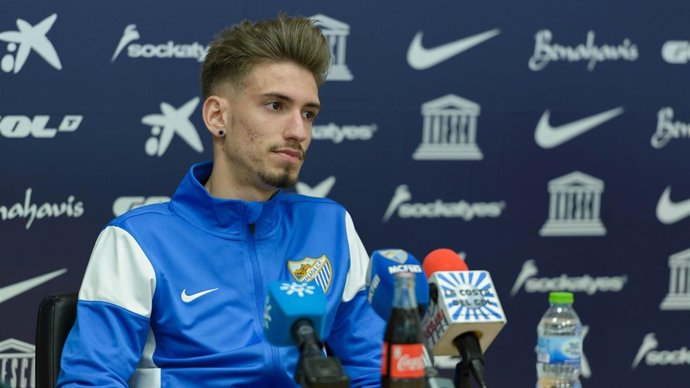 Samu Castillejo en rueda de prensa