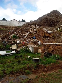 Vertedero ilegal en Cabezón