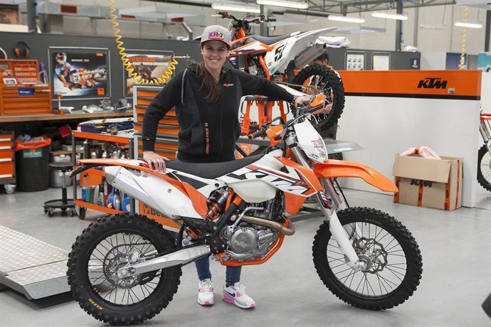 Laia Sanz, piloto de KTM
