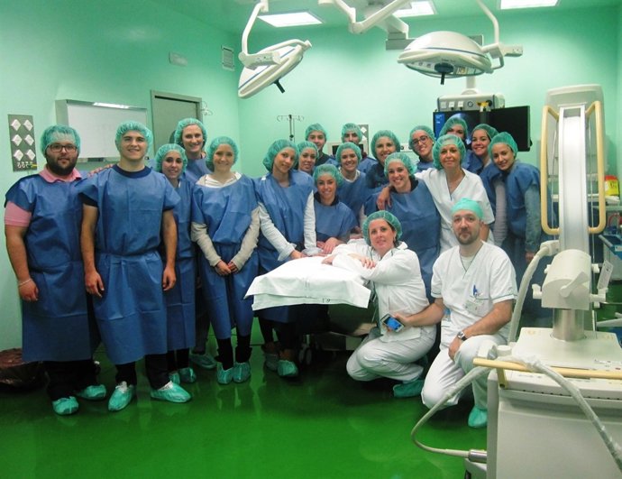 Los alumnos en la visita al servicio de Radiología del Hospital de Puente Genil