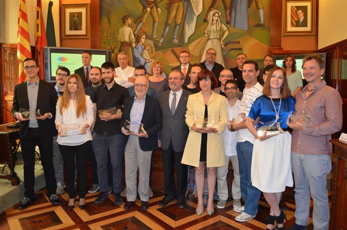 El pte.Diputación de Lleida J.Reñé y premiados con Pica d'Estats