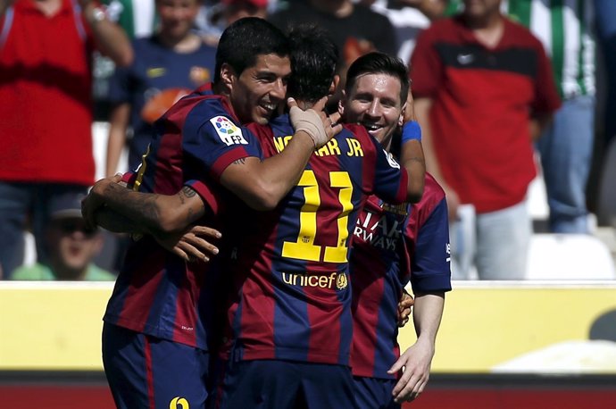 Messi, Suárez y Neymar tras golear en Córdoba