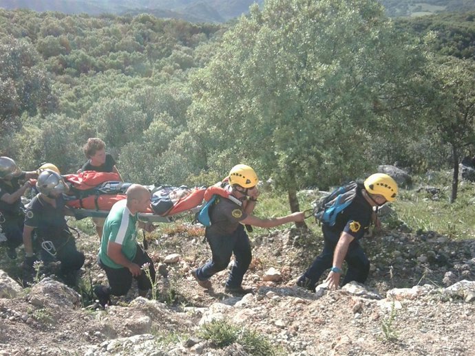 Rescate de parapentista herida en la provincia de Cádiz