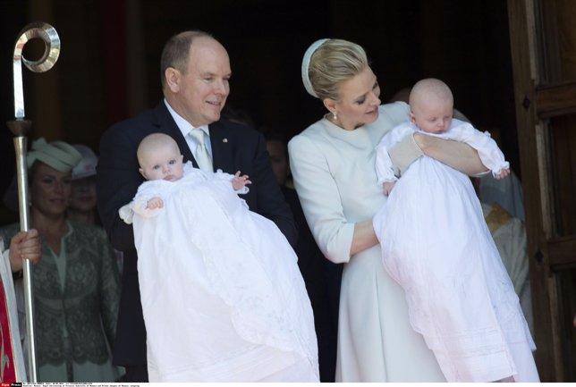 Charlene de Mónca brinda un homenaje a Grace Kelly en el bautizo 