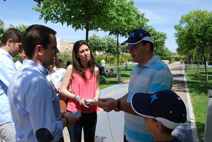 Candidatos del PP en el Bulevar de Jaén