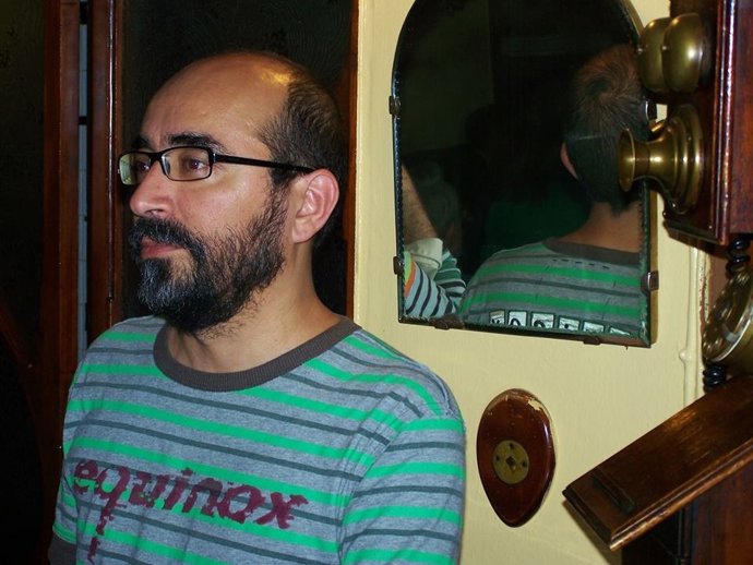 El escritor Ewal Carrión