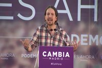 Iglesias dice que Podemos está dispuesto a hablar con Bildu en Navarra, "bajo la premisa de la condena del terrorismo"