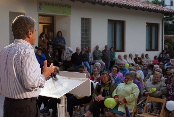 Revilla en el mitin