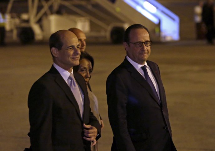 Francois Hollande llega a La Habana