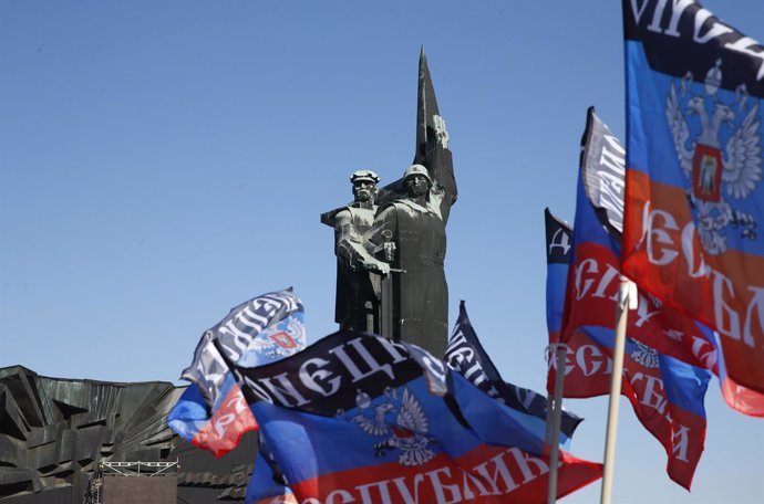 Banderas separatistas en Donetsk
