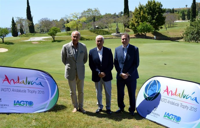 Luciano alonso presenta el torneo de la IAGTO golf en Villa Padierna 