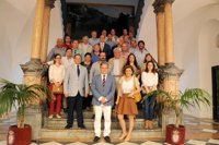 Diputación suscribe convenios en materia de consumo y relaciones sociales