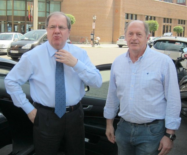 Juan Vicente Herrera (I) junto a Luis Minguela (D)