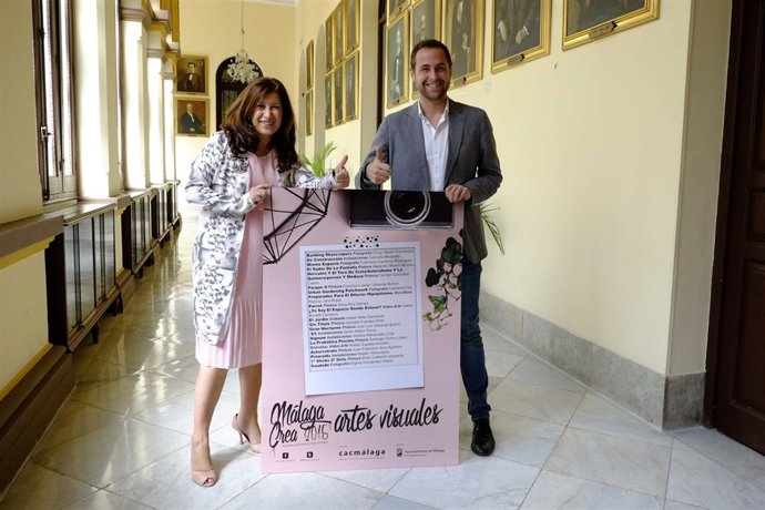 Gemma del Corral, edil de Cultura, y Luis Verde, de Juventud