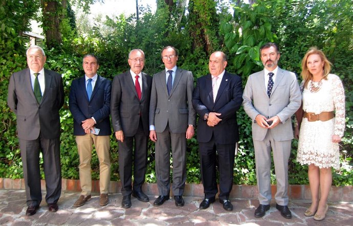 Foro Famadesa Cope con la presencia del ministro de Sanidad Alfonso Alonso