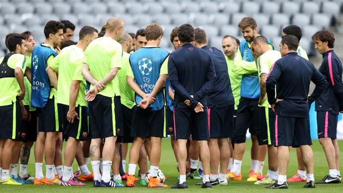 Barcelona entrenamiento Allianz Arena