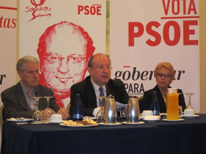 Enrique Cabero, junto al exalcalde de Salamanca Jesús Málaga