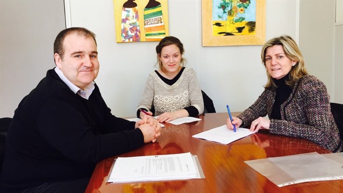 De izda. A dcha.: Villanueva, Goñi y Botín. 