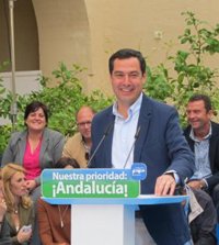 Moreno reprocha a Susana Díaz que amenace con una "parálisis"