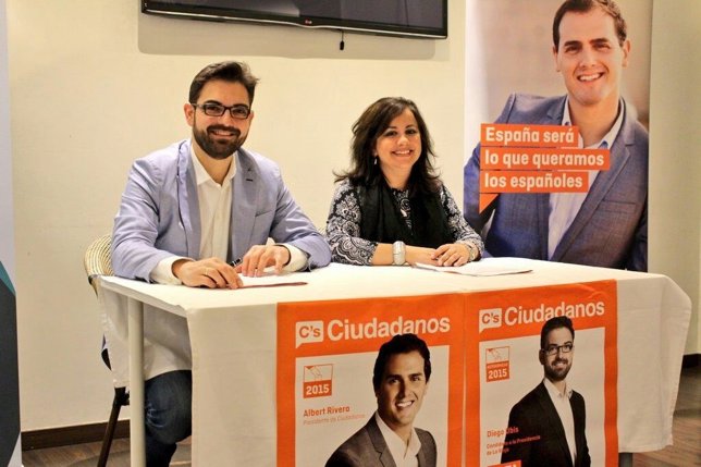 Ubis y Parra de Ciudadanos explica iniciativas en educación
