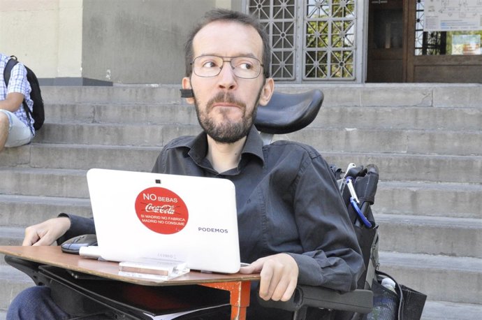 El candidato de Podemos a la Presidencia de Aragón, Pablo Echenique.