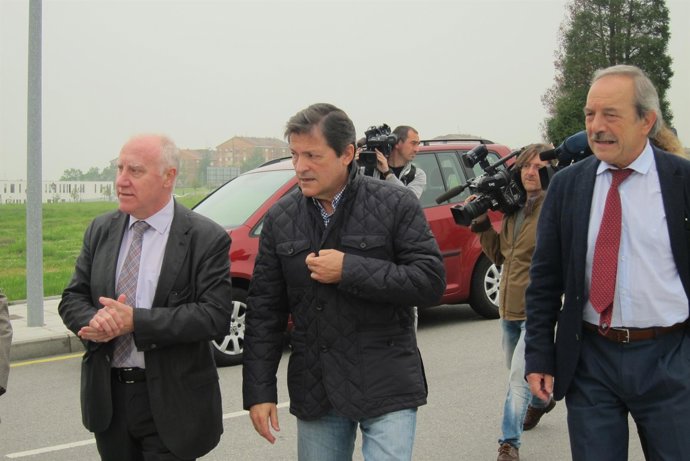 Javier Fernández, en el centro