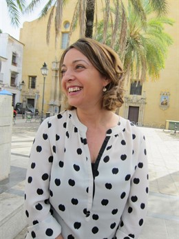 Isabel Ambrosio (PSOE) en la Plaza de San Agustín