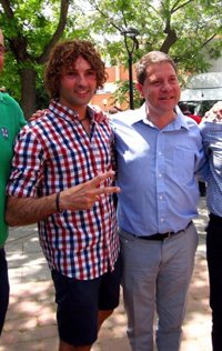 Page conoce al 'doble' de Bisbal, candidato socialista en Malagón