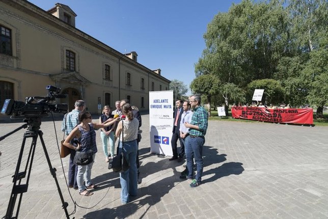 Acto de Maya en Pamplona.