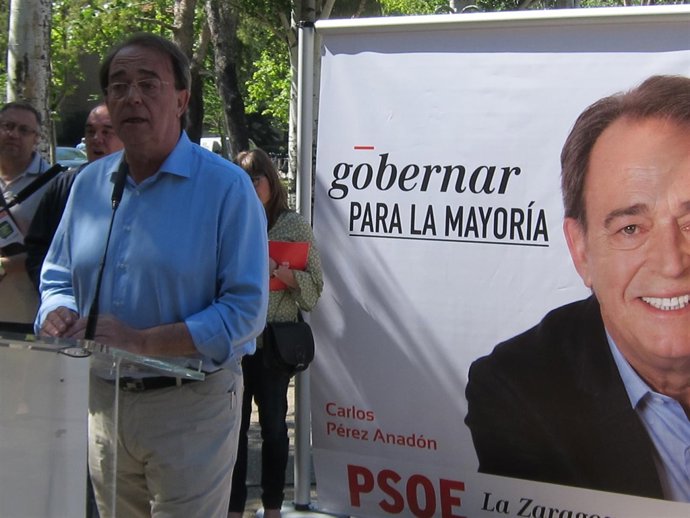 El candidato del PSOE a la Alcaldía, Carlos Pérez Anadón