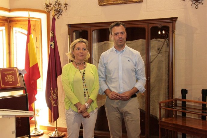 La consejera de Agricultura y Agua visita el municipio de Yecla