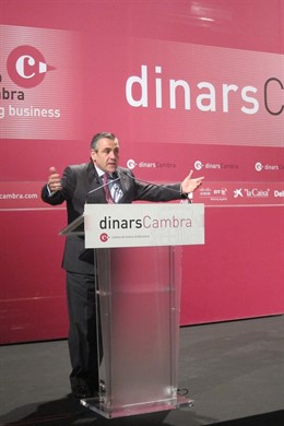 El director de la OAC, Daniel de Alfonso, en una conferencia sobre transparencia