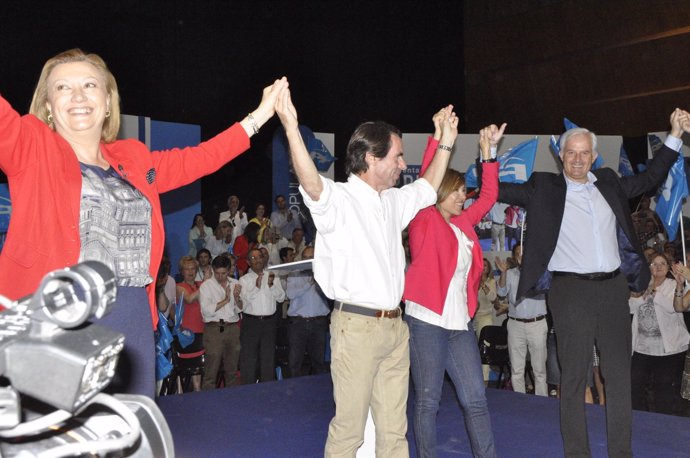 Aznar acompaña a los candidatos aragoneses