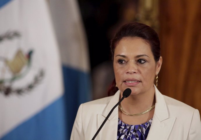 Guatemalan Vice President Roxana Baldetti speaks at a news conference at the pre