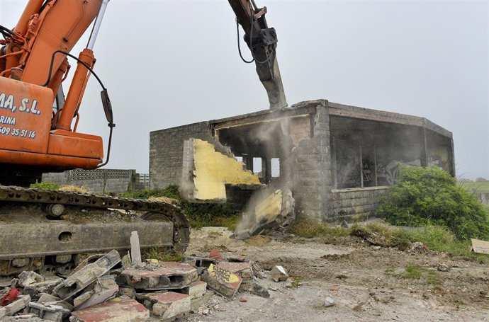 Derribo del campo de tiro de Cueto