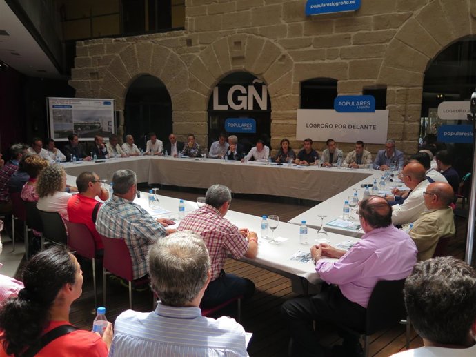 Reunión PP con el mundo del deporte