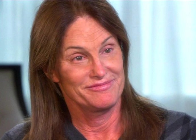 Bruce Jenner ha confesado que se esta sometiendo a un cambio de sexo porque se s