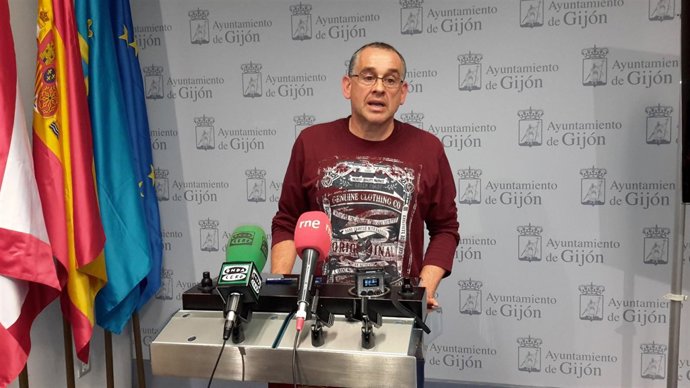 Roza, durante la rueda de prensa. 