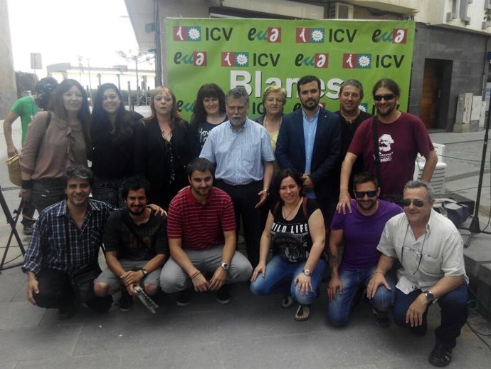 El líder de IU, Alberto Garzón, en un acto de campaña en Blanes (Girona) 