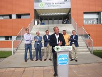 Monago propone lanzaderas de empleo comarcales y cheques de formación