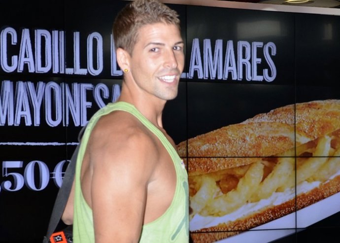 Labrador regresa a España en medio de su polémica con Jesús Reyes