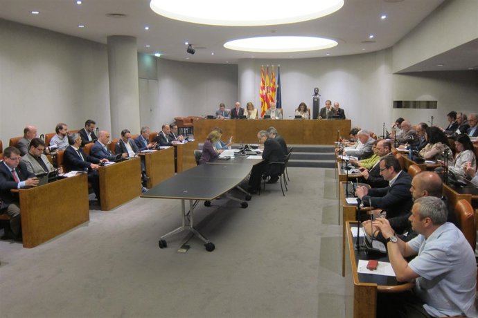Pleno extraordinario de la Diputación de Barcelona