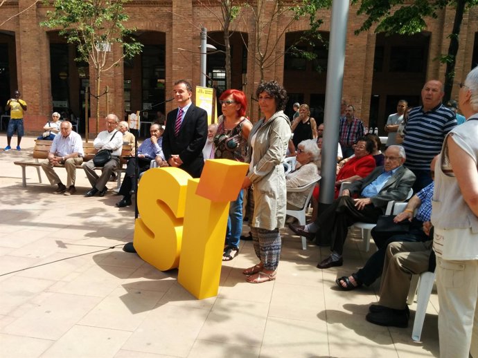 Alfred Bosch, Trini Capdevila y Montse Benedí, de ERC, en La Sedeta