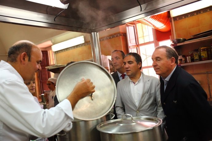 Bendodo delgado bonilla y secretario estado seguridad francisco martínez ruta 24