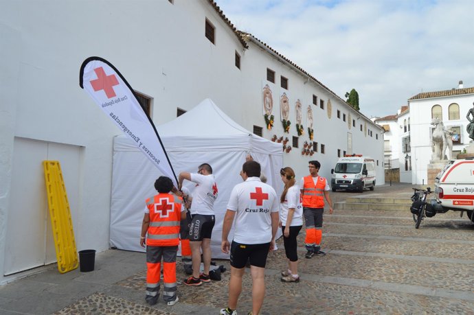 Dispositivo de Cruz Roja por los Patios