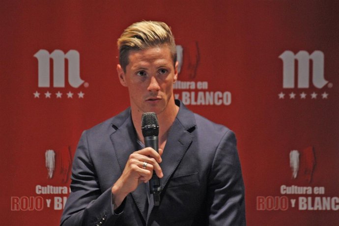 Fernando Torres en un acto de Mahou