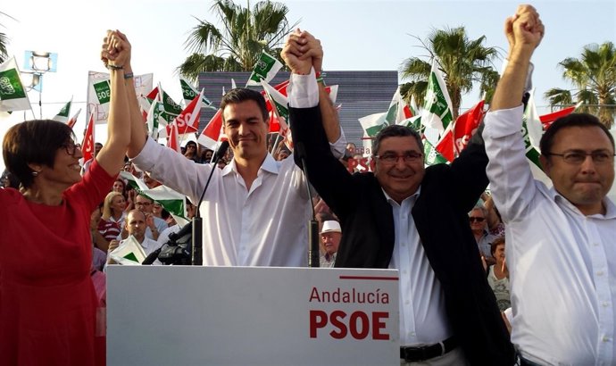 María Gámez, Pedro Sánchez, Antonio Moreno y Heredia en Vélez-Málaga
