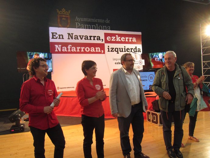 Mauleón, Eguino, Nuin, Lara y De Simón en el mitin en Pamplona