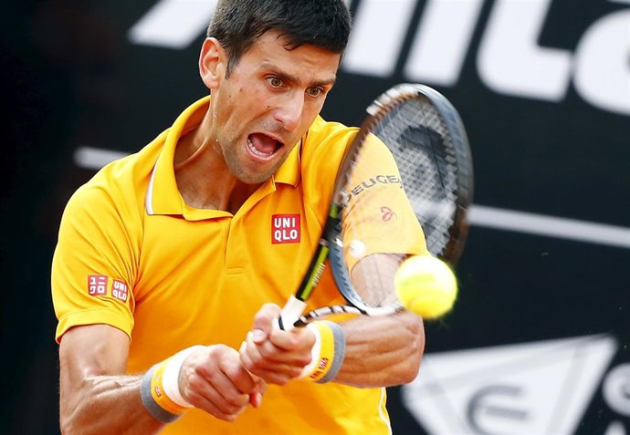 Djokovic supera la primera ronda del Masters de Roma